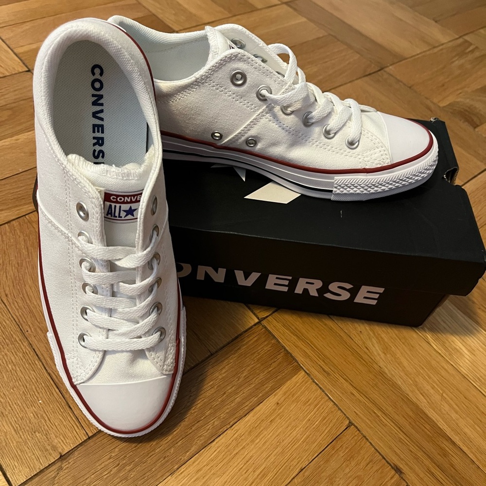 NWT Converse Chuck Taylor All Star Madison Canvas White